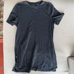 Lululemon short sleeve tee!